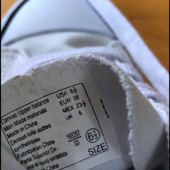 SOLD** BRAND NEW Never Worn Converse Style White Sneakers Size 6.5 - Picture 3 of 3